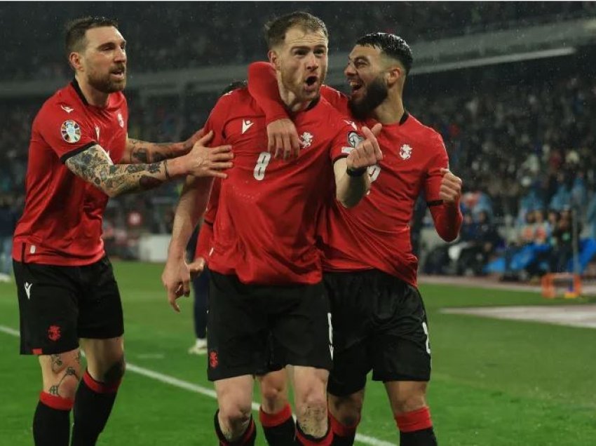 Mungesa e Kvaratskelias nuk ndal Gjeorgjinë, siguron finalen e play-off për Europianin