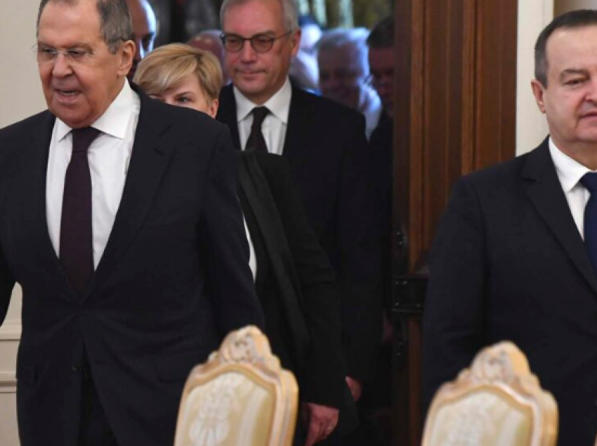Lavrov pas takimit me Daçiqin në Moskë: Rusia vlerëson marrëdhëniet me Serbinë