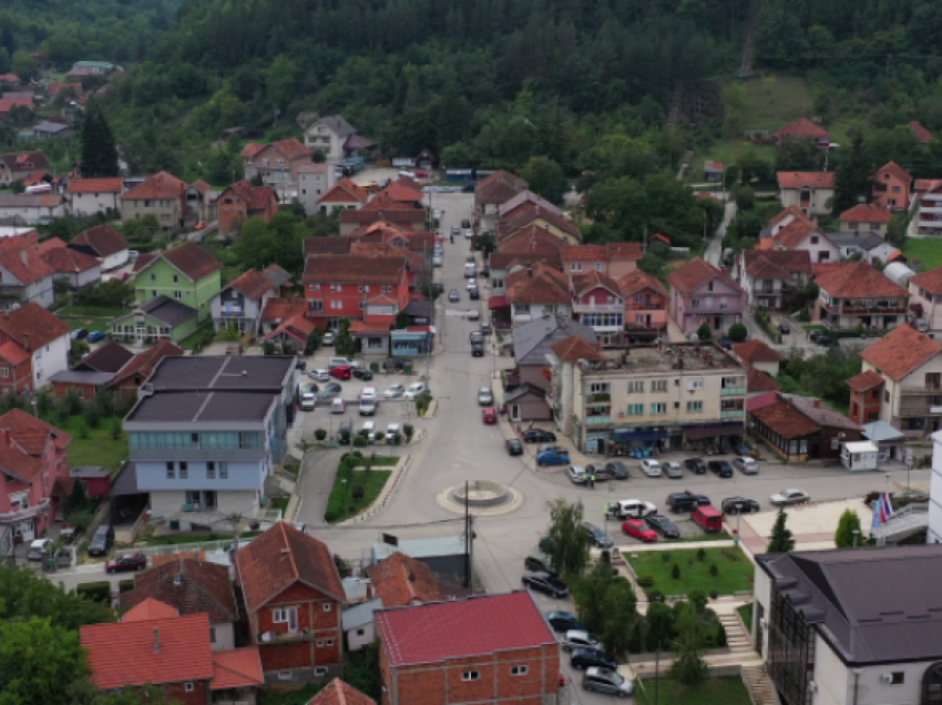 Automjet të udhëtarëve, produkte mishi, alkool, produkte higjienike e barëra – policia njofton për konfiskimin e disa mallrave në Zubin Potok