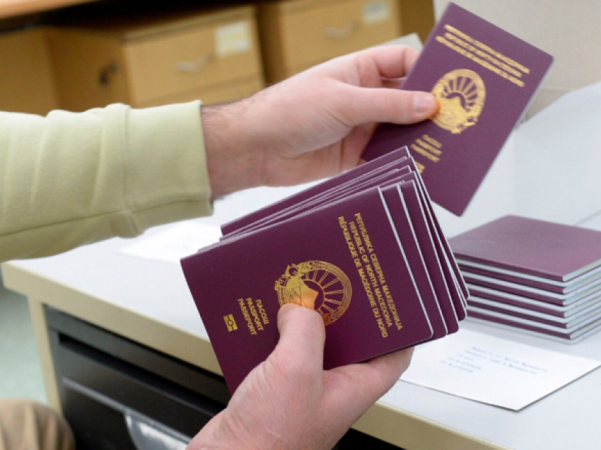 Toshkovski: Për një ditë mund të caktohet termini për nxjerrjen e pasaportës në mënyrën e shpejtë
