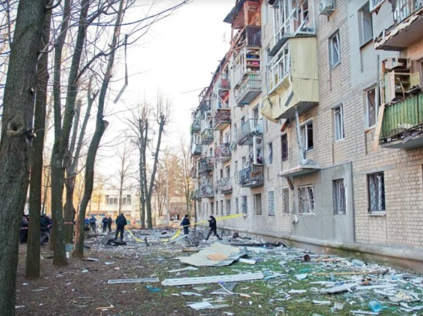 Ukraina thotë se Rusia mund të ketë përdorur një lloj të ri bombash në sulmet ndaj Harkivit