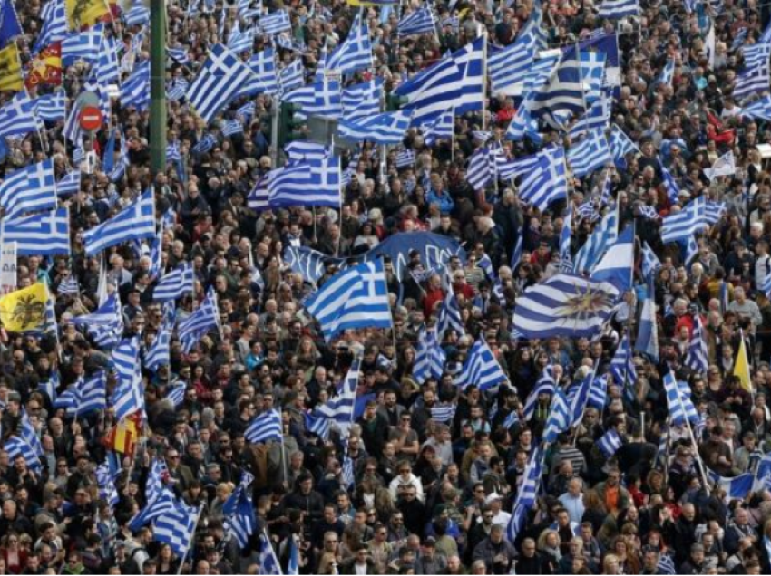 Protestat në Greqi prekin edhe Shqipërinë, pikat doganore greke mbyllen për 48 orë