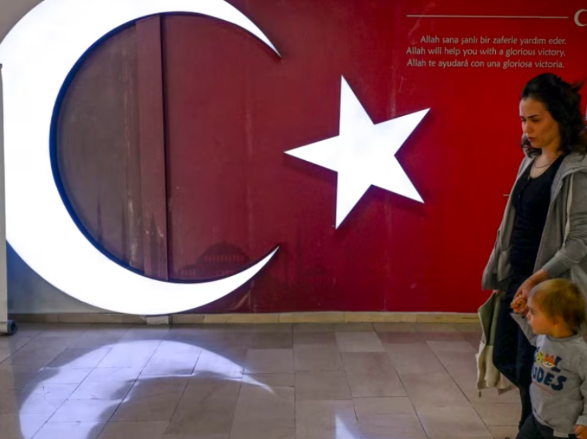 Zgjedhjet lokale në Turqi, provë për presidentin Erdogan dhe opozitën