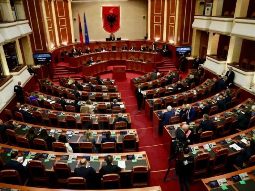 ​Dy interpelanca të ministrave në Kuvendin e Shqipërisë