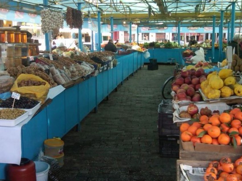 Rriten çmimet e frutave dhe perimet në RMV