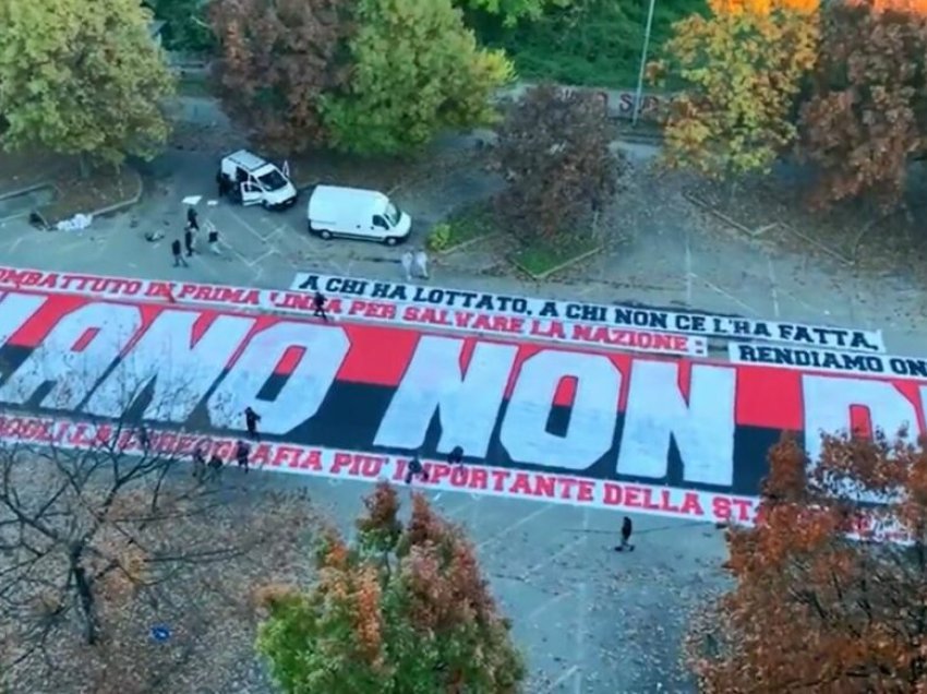 Tifozët e Milanit në protestë