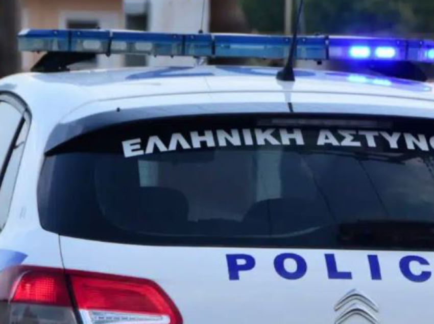 Rrahu gruan dhe dy vajzat, arrestohet 44 vjeçari shqiptar në Greqi