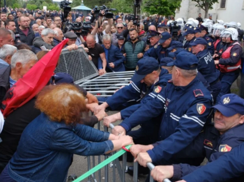 Protesta e opozitës para bashkisë Tiranë, policia publikon masat e marra: Ja rrugët që do të bllokohen